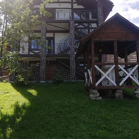 Садиба Анномарі - Відпочинок В Карпатах Котедж Яремче Dış mekan fotoğraf